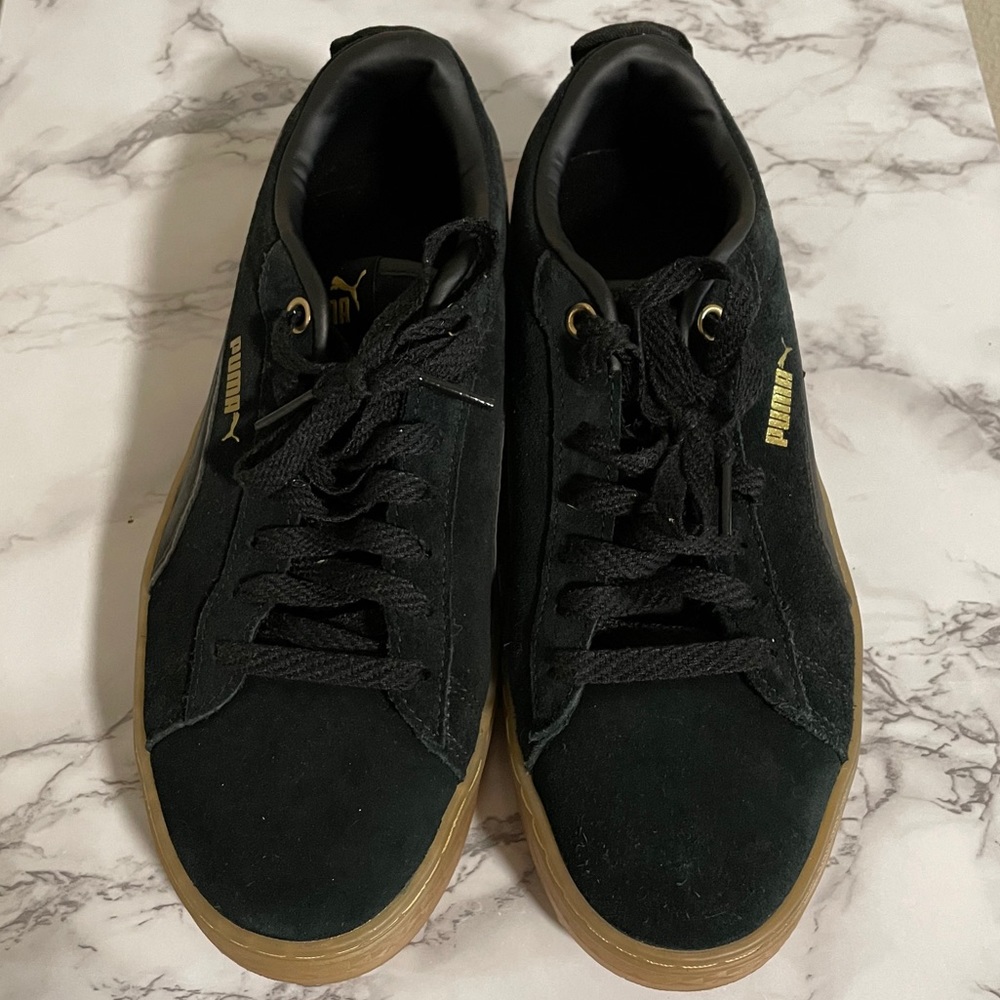 Puma suede black platform shoes